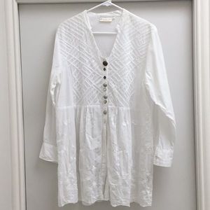 Gorgeous white tunic